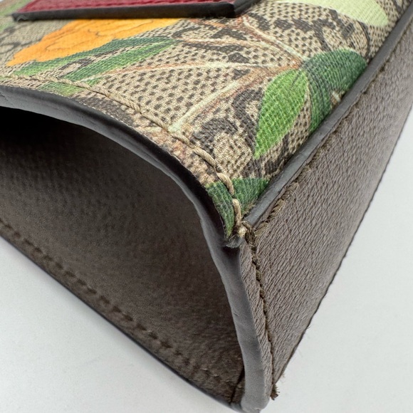 Gucci Small GG Supreme Tian Padlock Bag - Picture 13 of 16